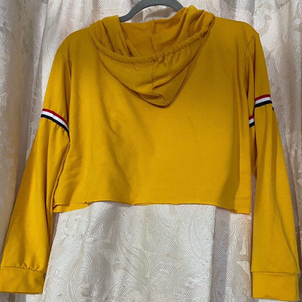 Top - Picture 2 of 2